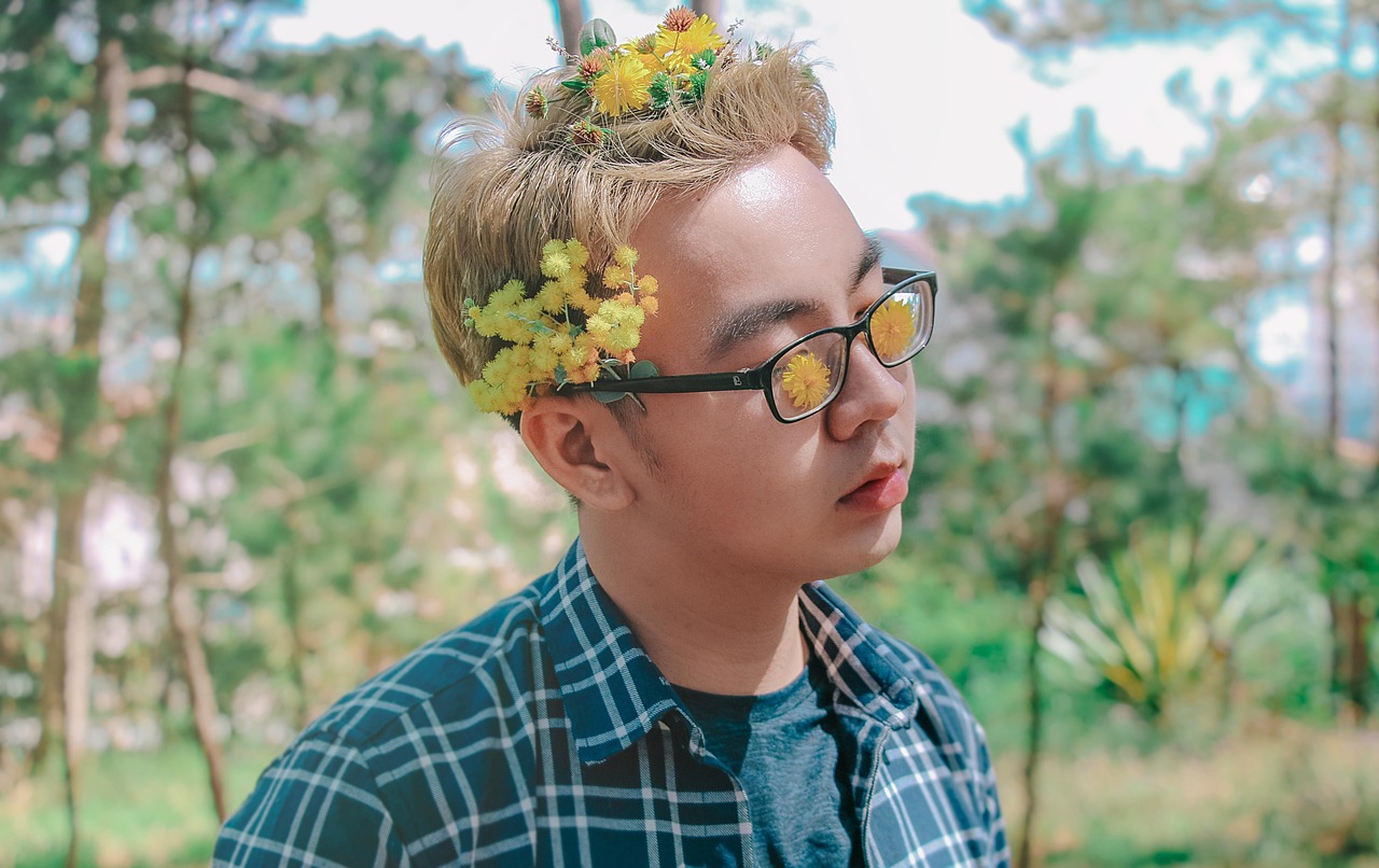五月狮子座男明星的魅力与影响，璀璨之星探究